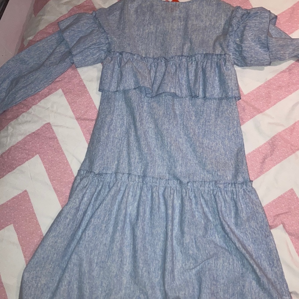 Super cute girls ruffle blue dress !!